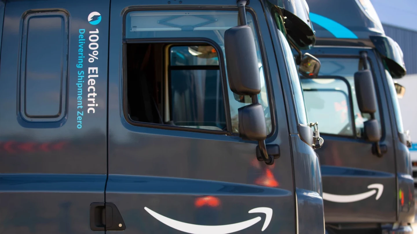 Shuttle Amazon Investing €1 billion into electric transportation | Amazon Freight ...