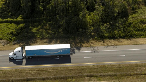 Amazon Line Loader Freight Newsroom: Catch up on our latest moves - Amazon Freight Services